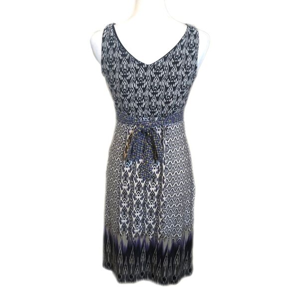Athleta stretchy tie waist dress, tribal pattern, built in bra, small - Picture 2 of 5